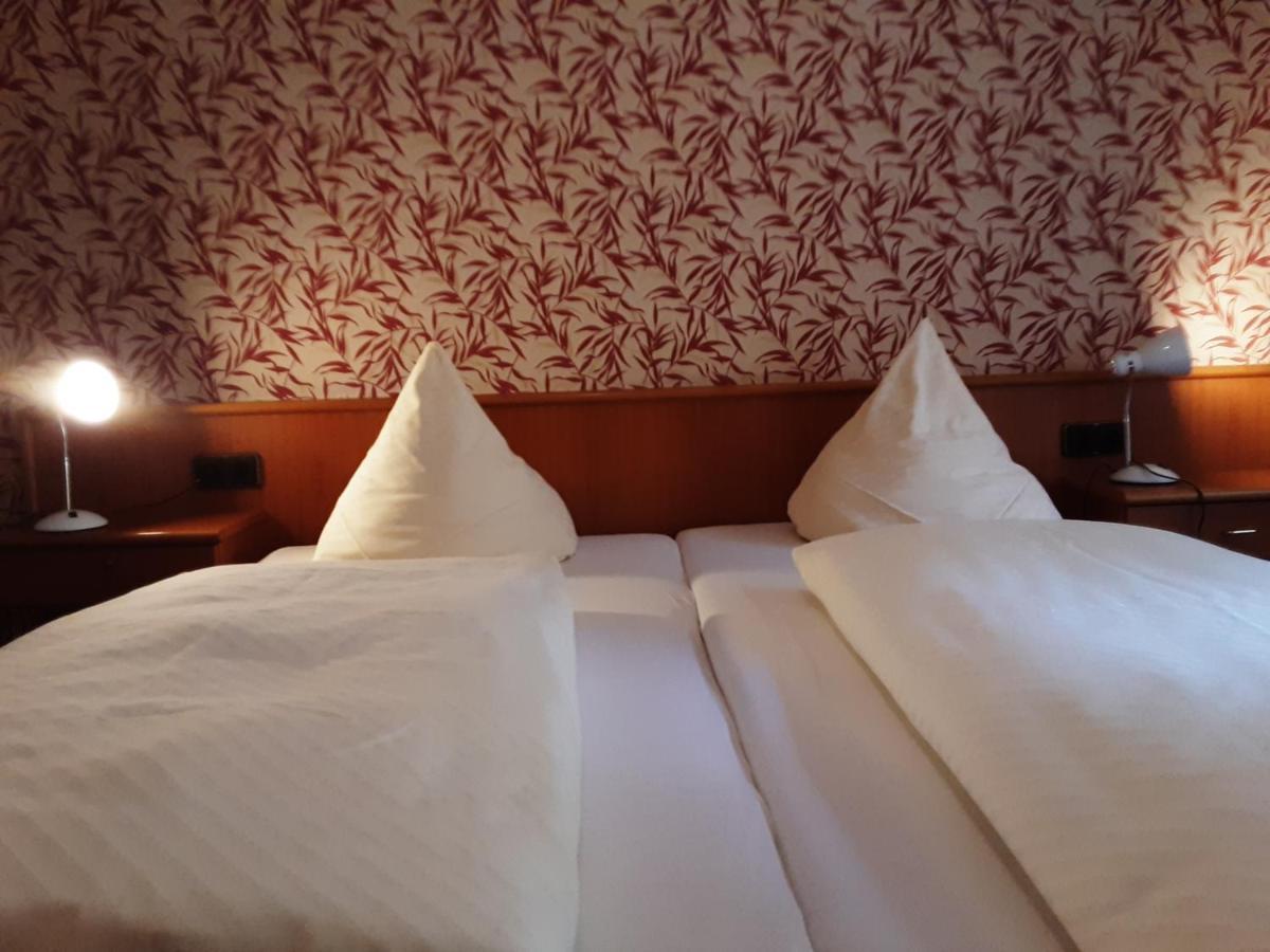 Hotel Gasthof Zur Krone Oberzent Extérieur photo