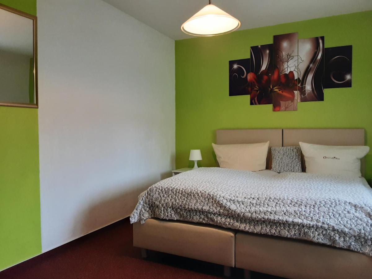 Hotel Gasthof Zur Krone Oberzent Extérieur photo
