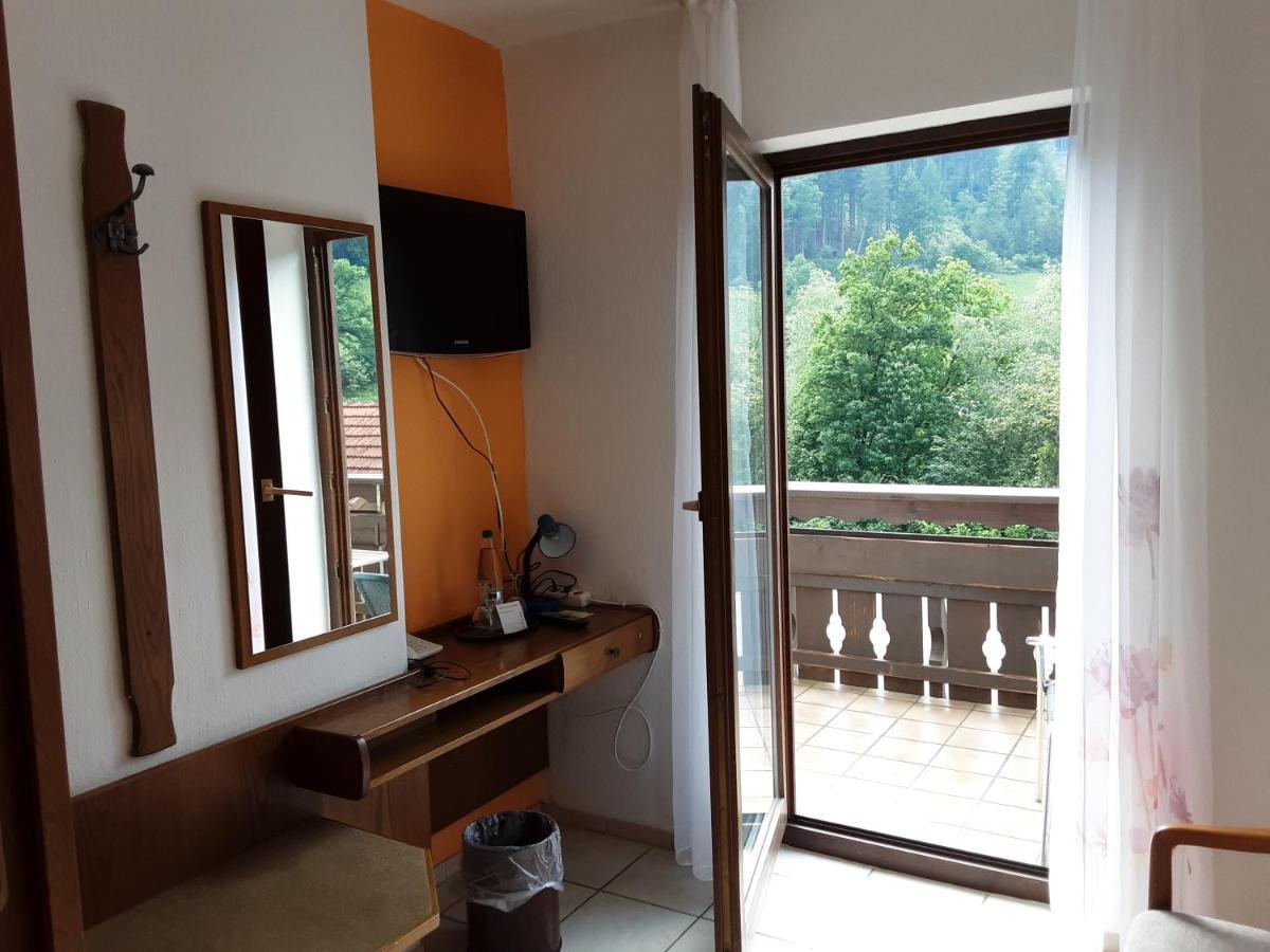 Hotel Gasthof Zur Krone Oberzent Extérieur photo
