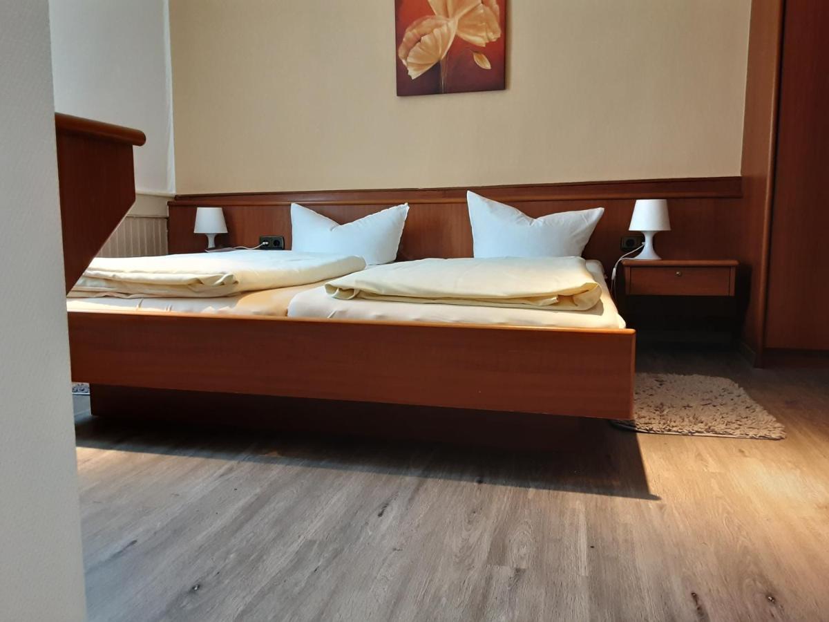 Hotel Gasthof Zur Krone Oberzent Extérieur photo