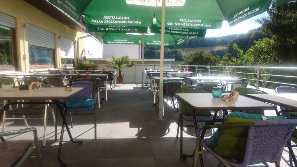 Hotel Gasthof Zur Krone Oberzent Extérieur photo